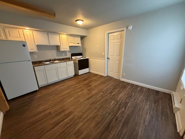 Photo - 20-B Elizabeth-