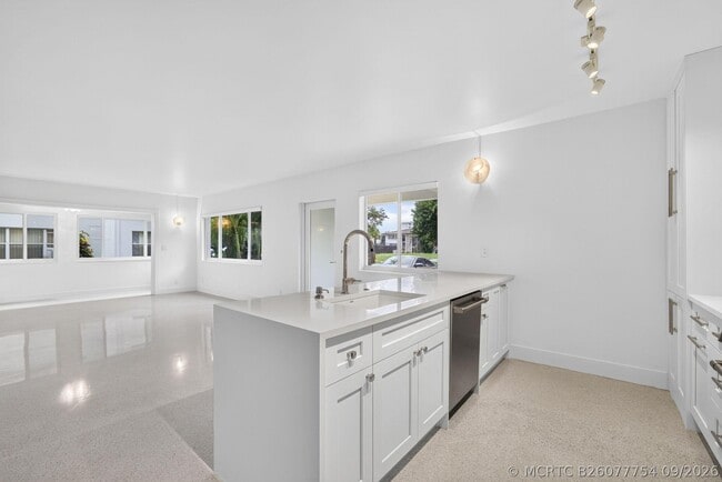 3216 Colony Club Rd Unit 4