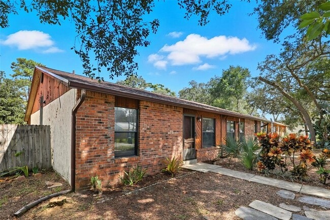 Photo - 843 Georgia Ave