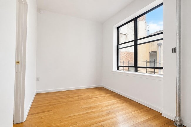 Photo - 201 W 105th St Unit 35