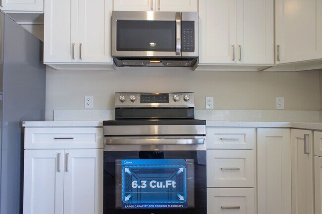 Photo - 88 Bayview Ave