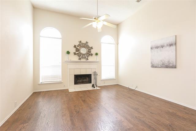 Photo - 206 Howley Ct