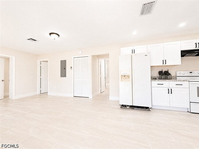 Photo - 4426 Poinsettia St
