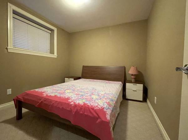 Photo - 17107-17184 84 Ave