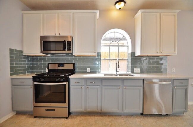 Photo - 6747 Cleft Stone Dr