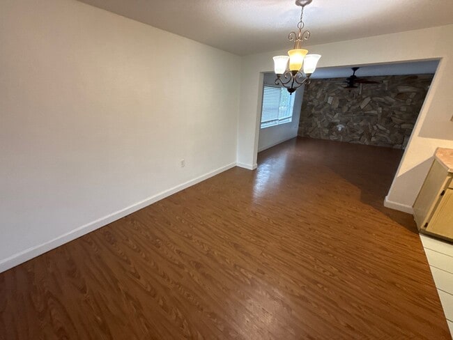 Photo - 306 S Monroe St