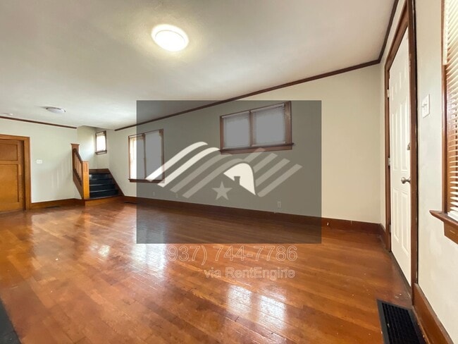 Building Photo - 2411 N Main St