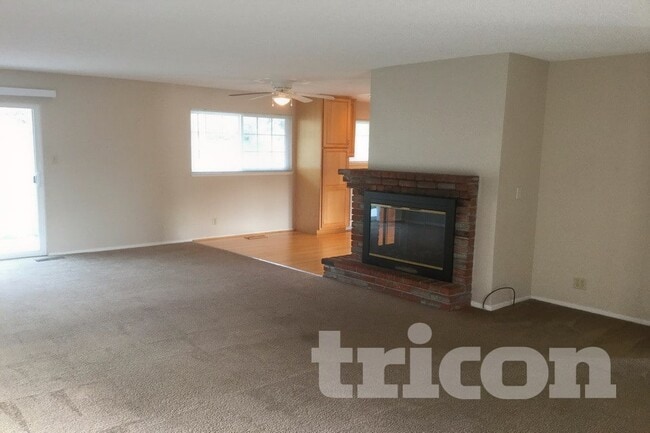 Photo - 3740 Boulder Ct