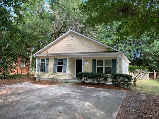 Building Photo - $500 OFF 1ST MONTH'S RENT3 Bedroom 3 Bath ... Rental