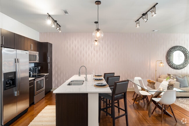 1BR 1BA 747SF