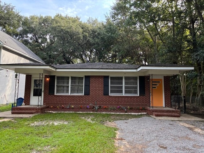 1728 E Avalon Cir Unidad UnitB