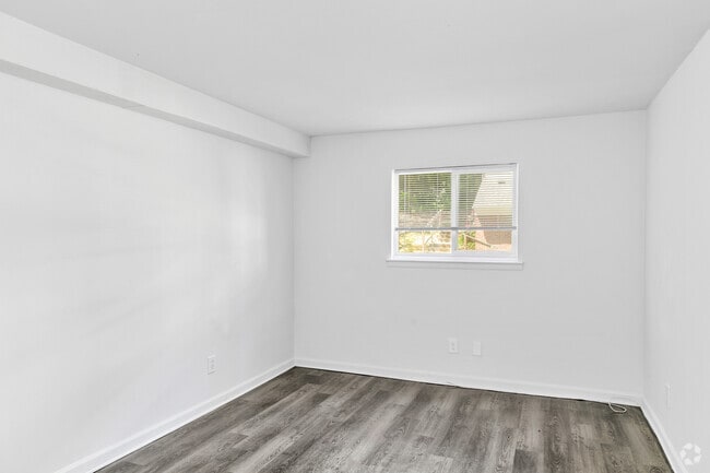 1BR, 1BA - Bedroom