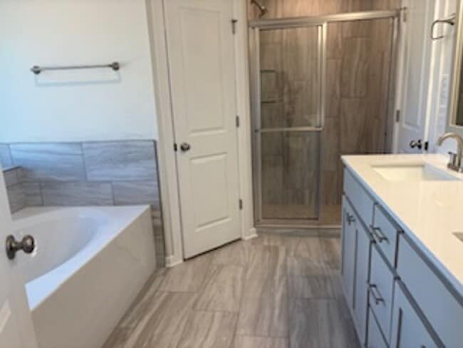 Photo - First month Free! NEW NEW NEW!