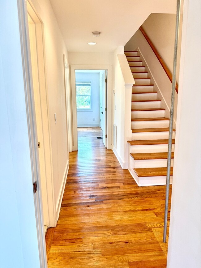 Photo - 517A Weakley Ave