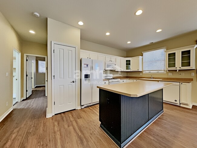 Photo - 115 Gaviota Ave