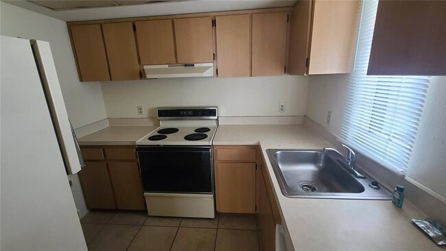 Photo - 454 Fairways Cir Unidad B102