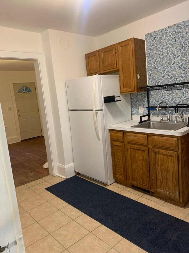 Photo - 1164 Cook Ave E