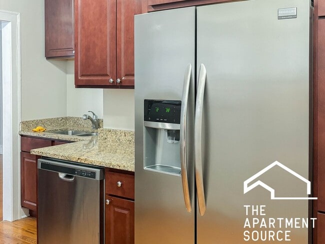 Photo - 1831 W Winona St Unit 2