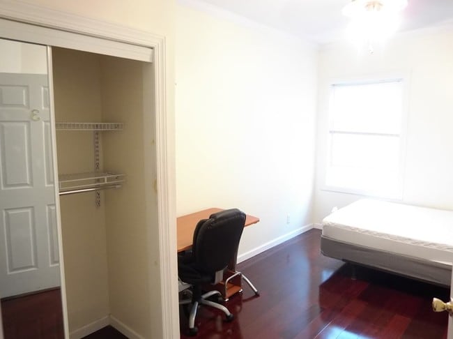 Photo - 137 Lexington Ave Unidad 1