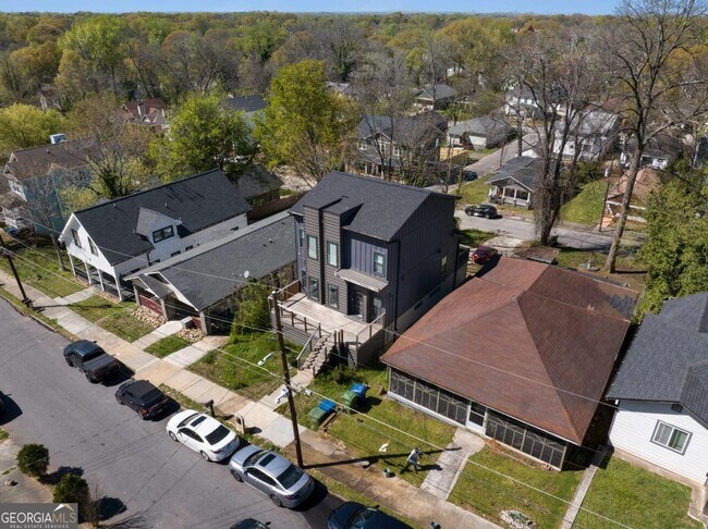 Photo - 957 Ashby Grove SW Unit A