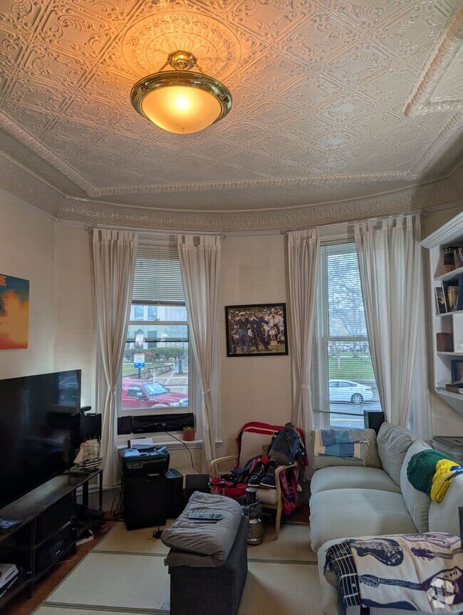 Building Photo - 330 Washington St Unit 2 Rental