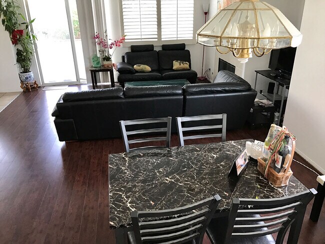 Photo - 7999 Stepping Stone Cir