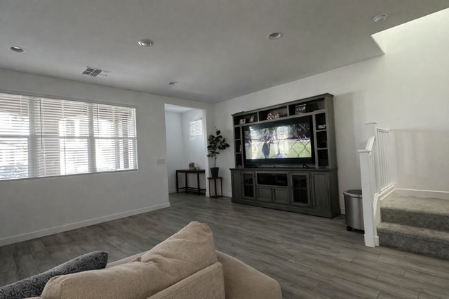 Photo - 3336 S Lotus