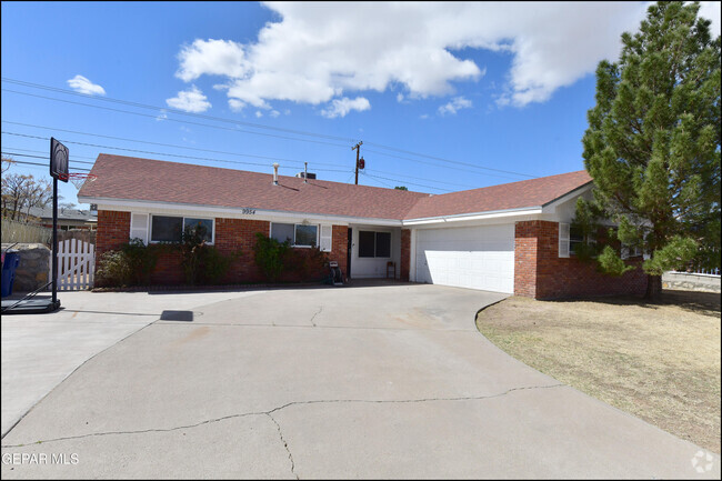 Building Photo - 9954 Lockerbie Ave Rental