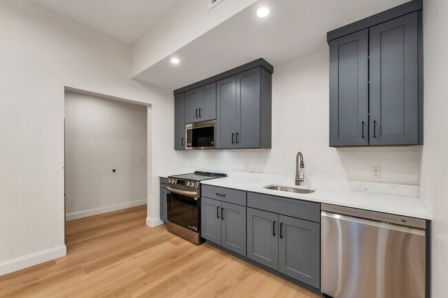 Photo - 177 N Main St Unit 103