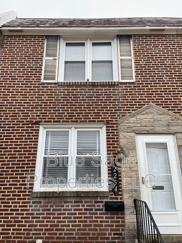 Photo - 2254 S Harwood Ave