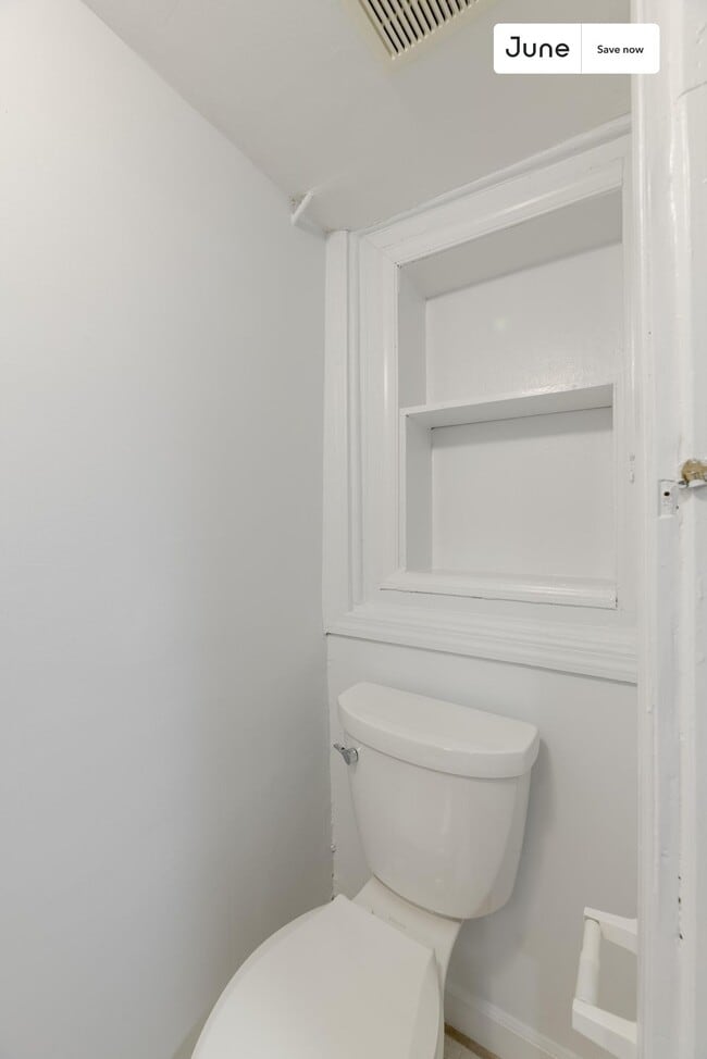 Photo - 1443 Parkwood Pl NW Unidad B