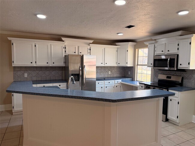 Photo - 628 Truman St