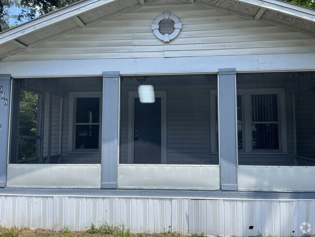 Building Photo - 2908 Saint Johns Ave Rental