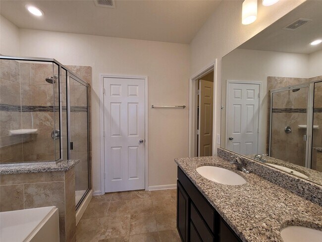 Photo - 1128 Swinford Ct