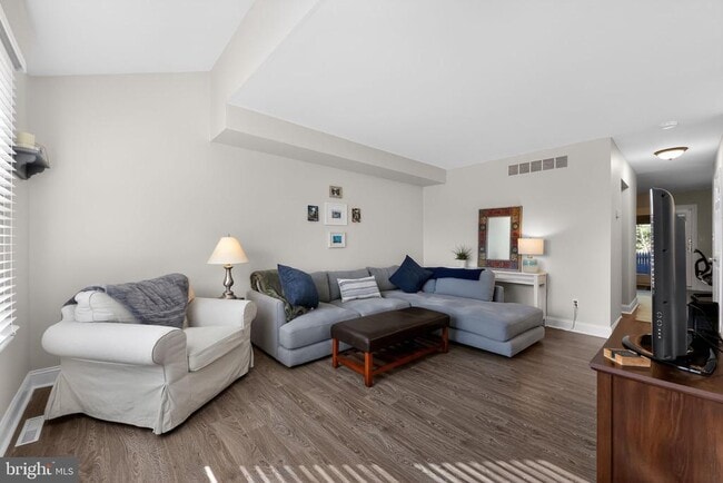 Photo - 4906 Catamaran Ct