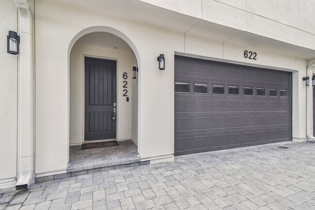 Photo - 622 S Matanzas Ave