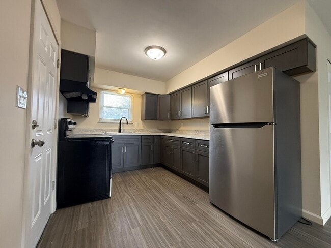 Photo - 61 /63 Maplecrest Dr