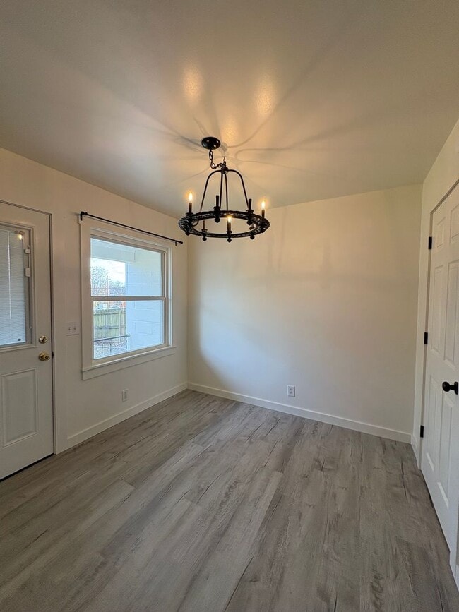 Photo - 2 Bedroom Across From McFerrin Park