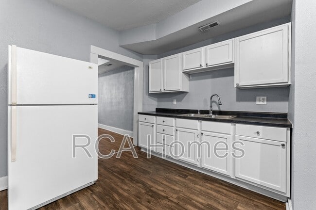 Photo - 1535 Draper St