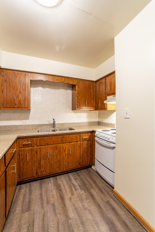 Photo - 6605 Oak Forest Ave Apartment Unit 12