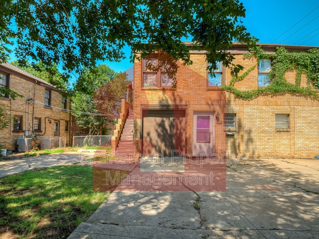 Photo - 2309 1/2 N Florida Ave