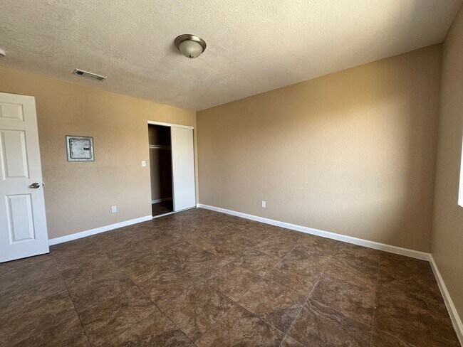 Photo - Two Bedroom One Bathroom Apartment in San Bernardino Unidad 4