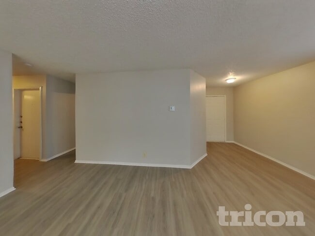 Photo - 8238 Bent Meadow Dr