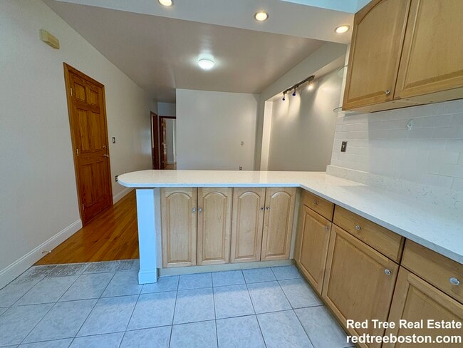 Photo - 49 Dwight St Unit 2