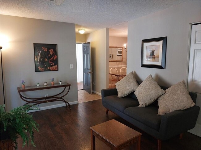 Photo - 3595 Woodbriar Cir Unit I