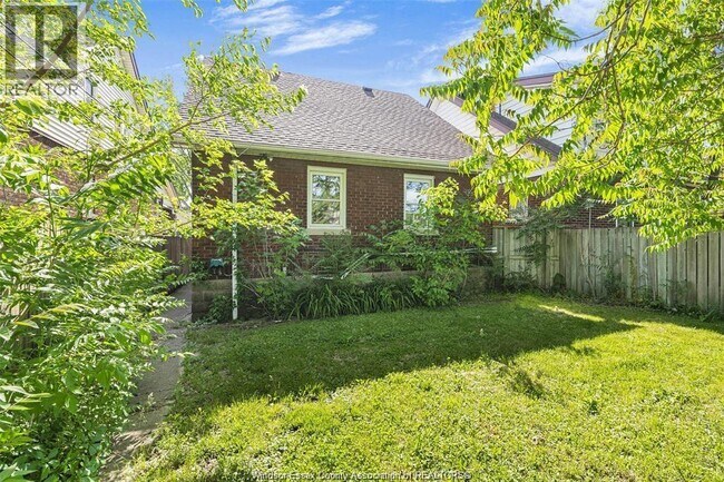 Photo - 1374 Goyeau St