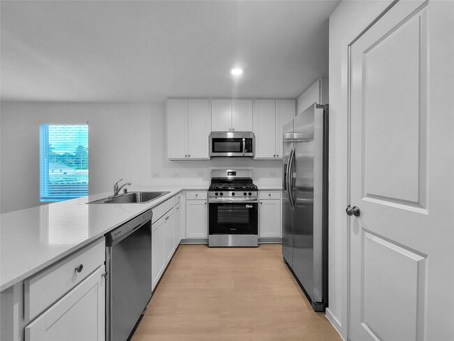 Photo - 31327 Black Cherry St