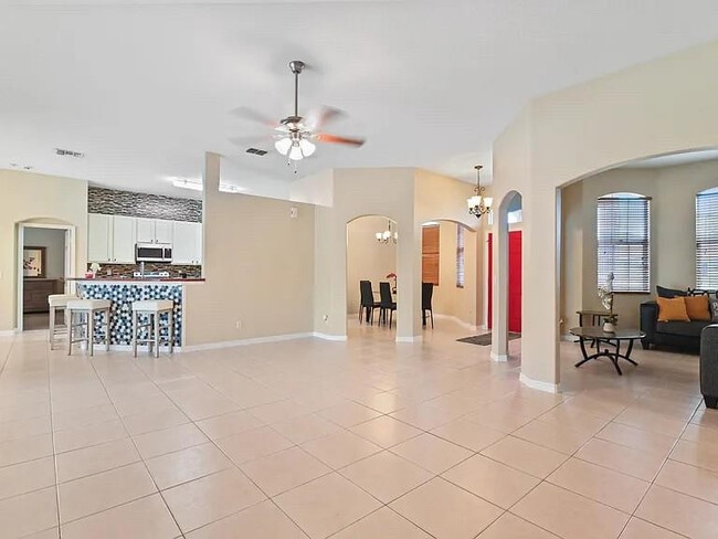 Photo - 602 SW McCall Rd