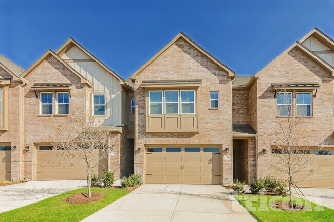 Building Photo - 2281 E Miller Rd