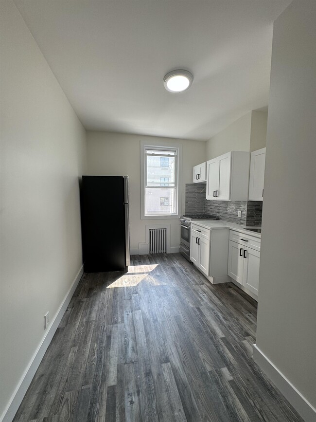 Photo - 411 51st St Unit 3